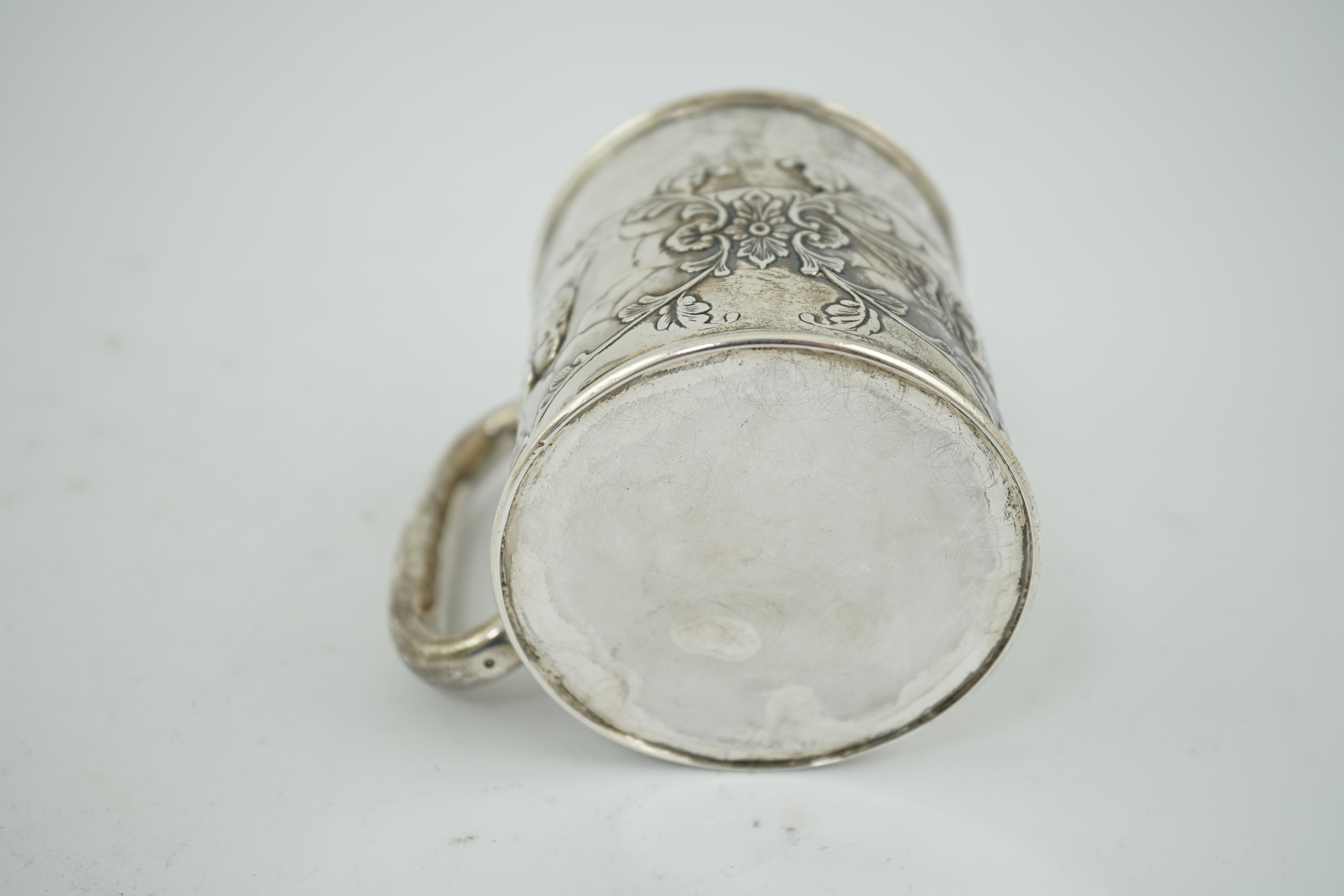 An Edwardian silver christening mug, by William Comyns